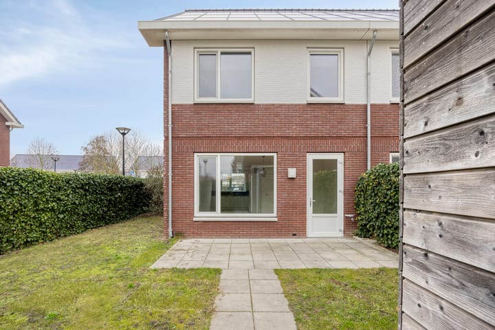 Foto 30 van Walstro 18