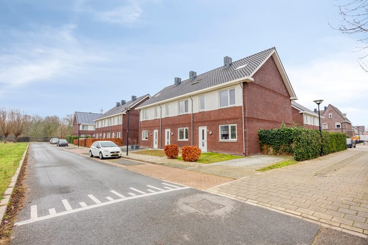 Foto 32 van Walstro 18