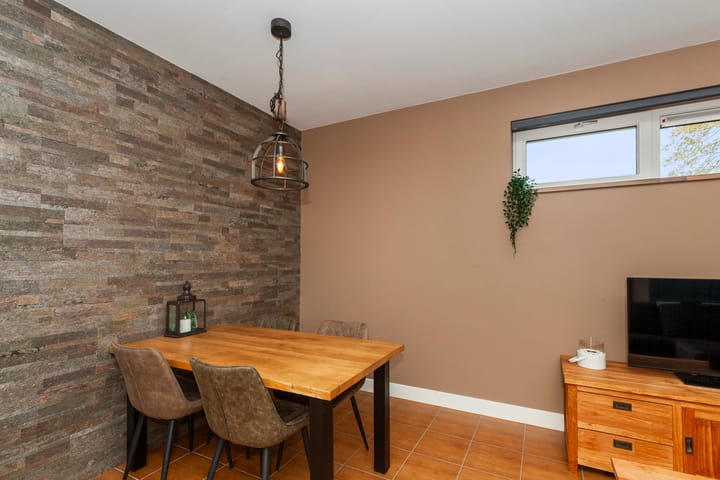 Foto 10 van Damstraat 4