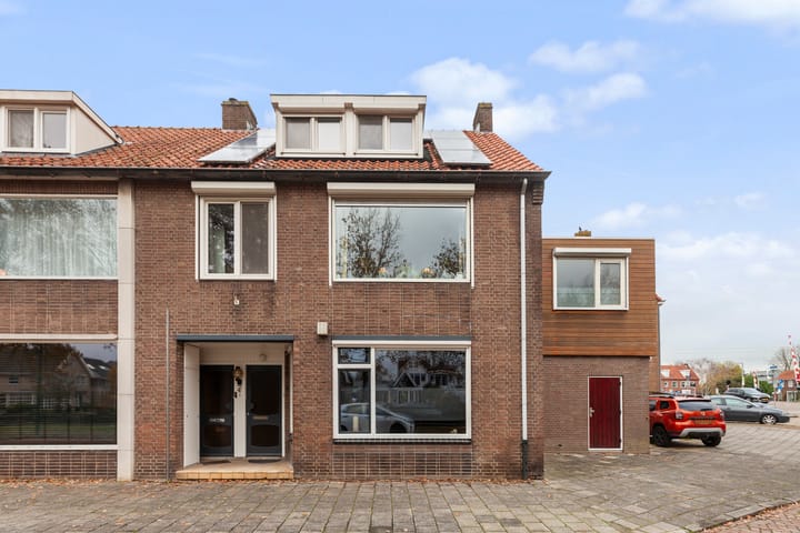 Foto 31 van Damstraat 4