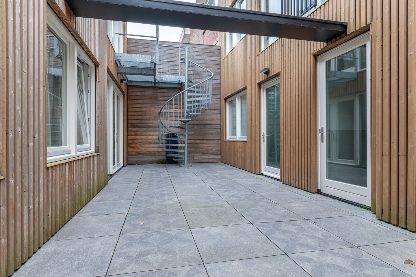 Foto 29 van Vinkenstraat 64-N