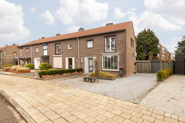 Foto 1 van Mgr. Claessensstraat 62