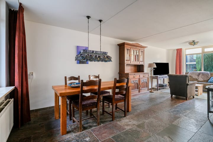 Foto 9 van Helmkruid 15