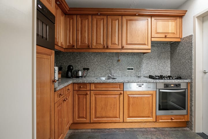 Foto 10 van Helmkruid 15