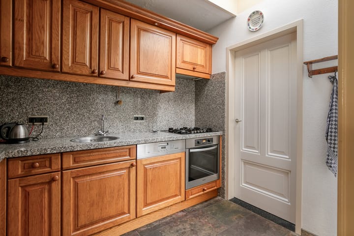 Foto 11 van Helmkruid 15