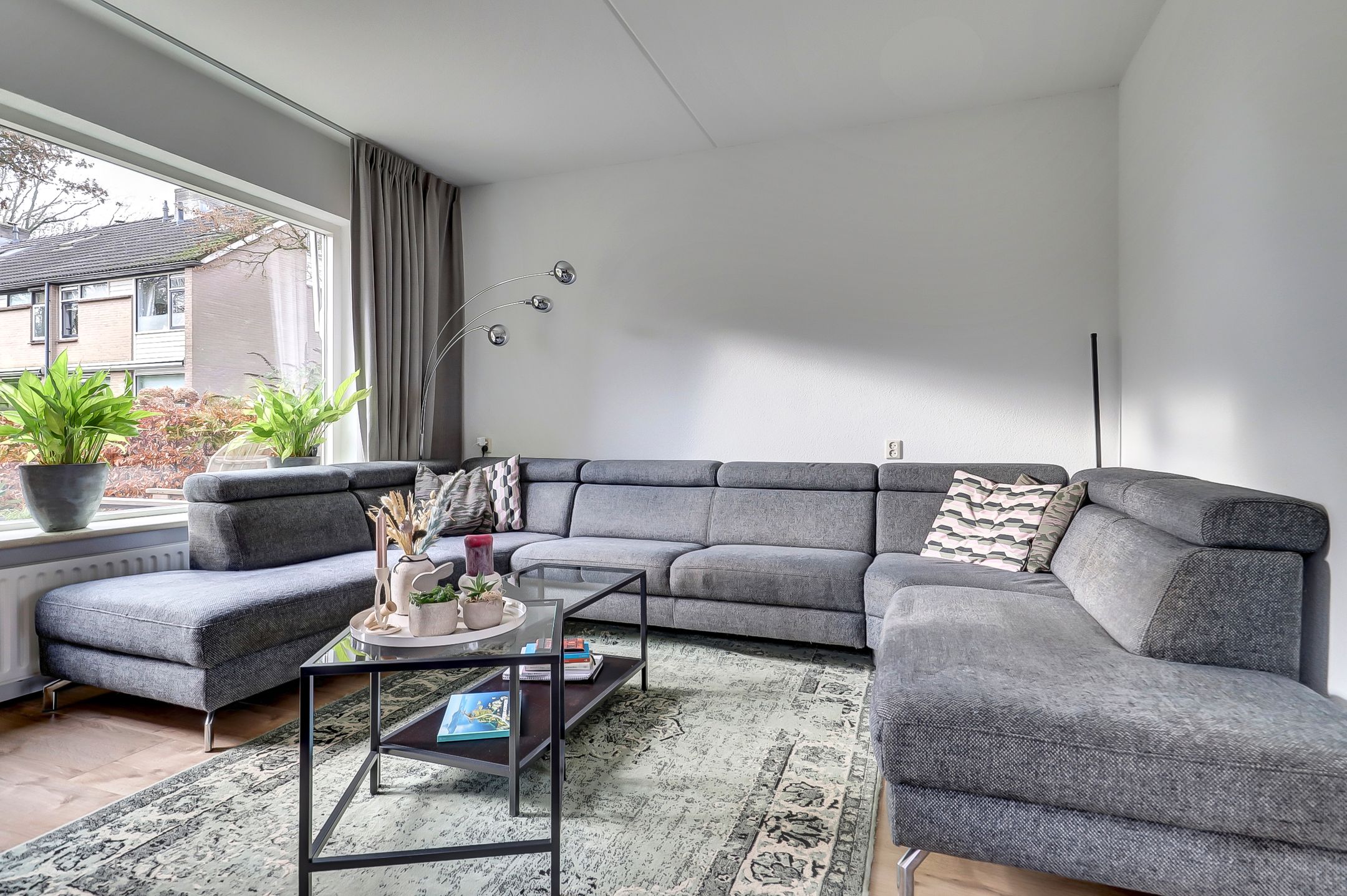 Photo 9 of Kamperfoeliehof 33