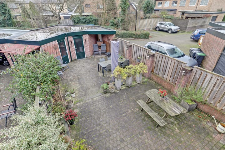 Foto 45 van Kamperfoeliehof 33