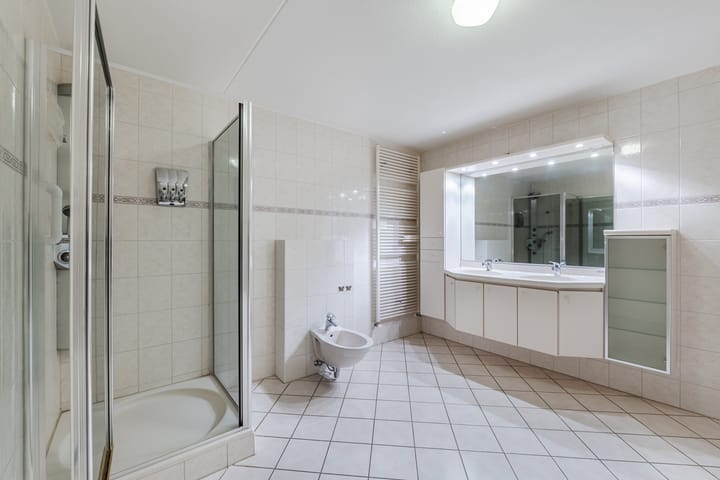 Photo 25 of Alteveerstraat 15-B