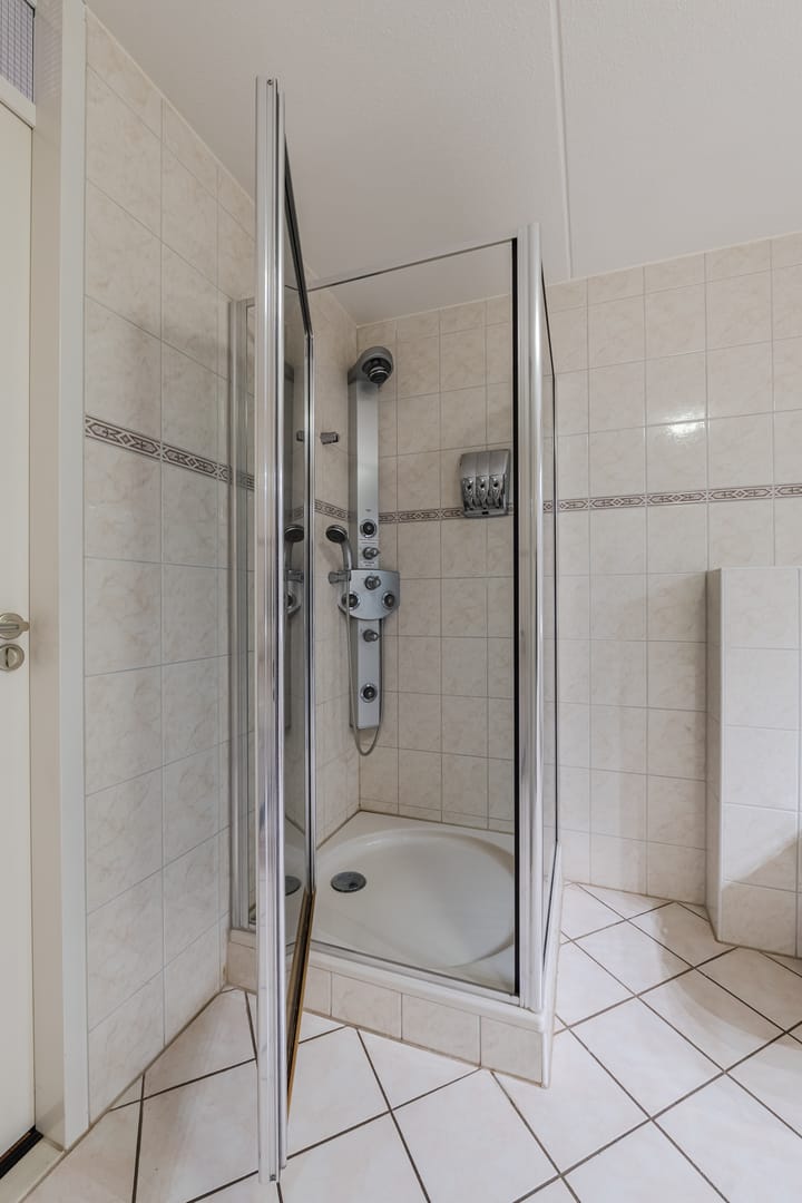 Photo 28 of Alteveerstraat 15-B