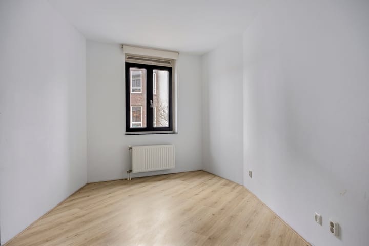 Foto 19 van Klaphekkenstraat 12-A