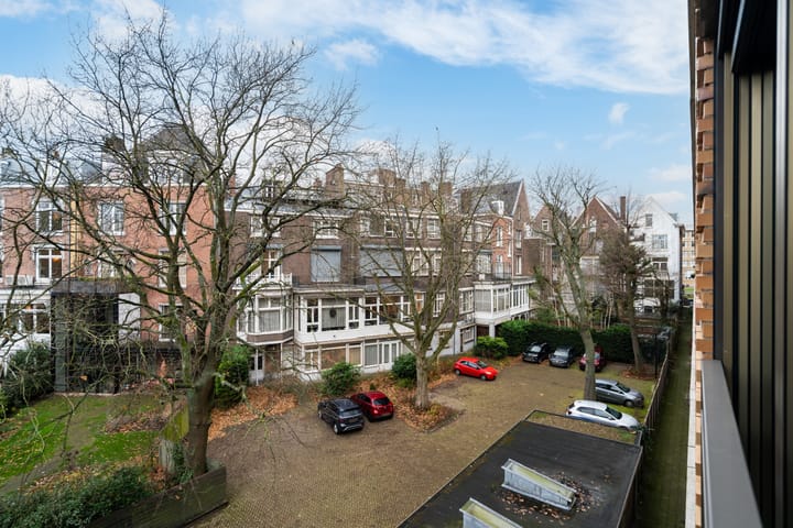 Foto 4 van Van Vollenhovenstraat 3-212