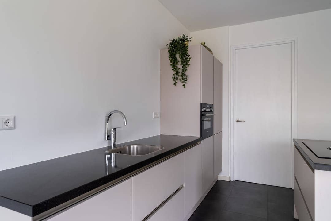 Foto 23 van Van Vollenhovenstraat 3-212