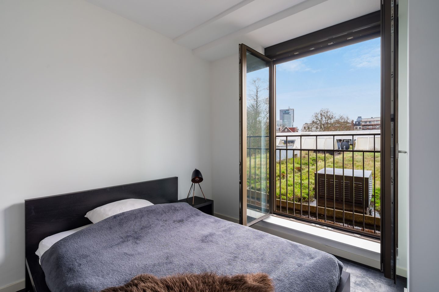 Foto 34 van Van Vollenhovenstraat 3-212