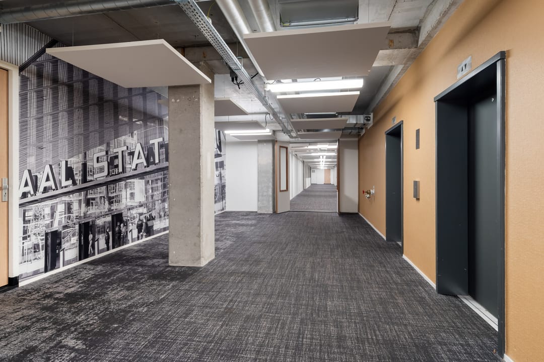 Foto 38 van Van Vollenhovenstraat 3-212