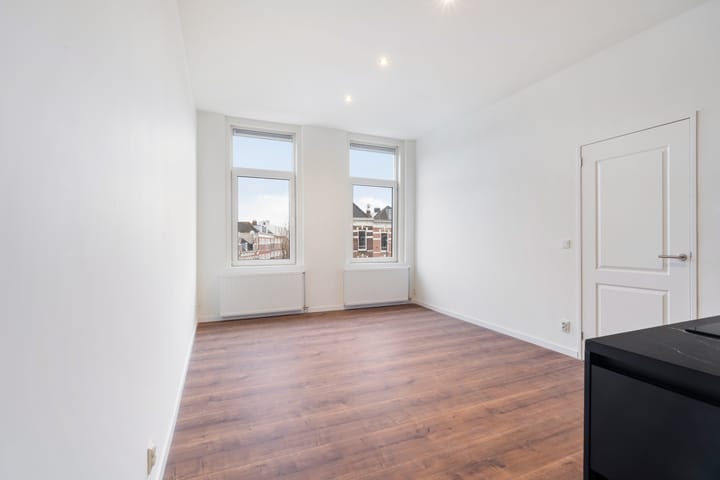 Photo 9 of 1e Middellandstraat 75-B02