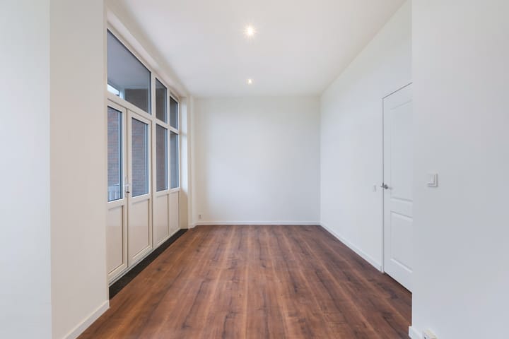 Photo 20 of 1e Middellandstraat 75-B02