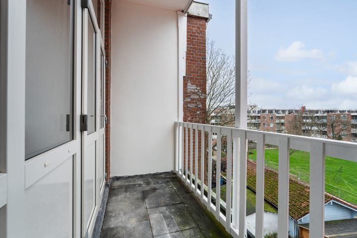 Photo 23 of 1e Middellandstraat 75-B02