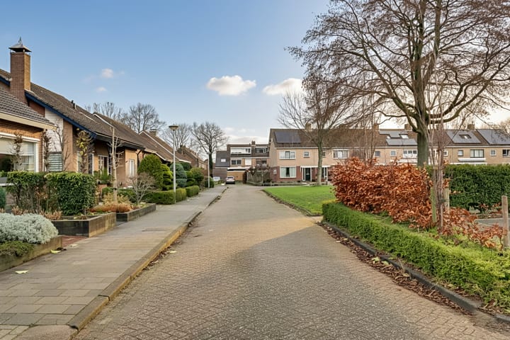 Foto 38 van Raiffeisenlaan 1-A