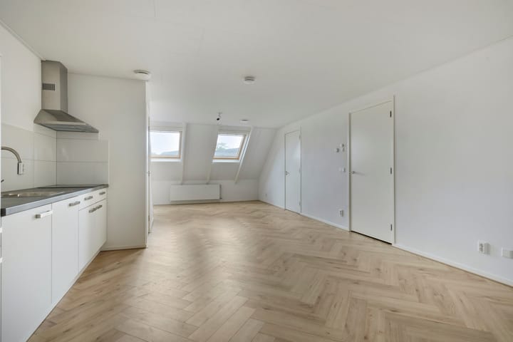 Foto 7 van Monsterstraat 8-B