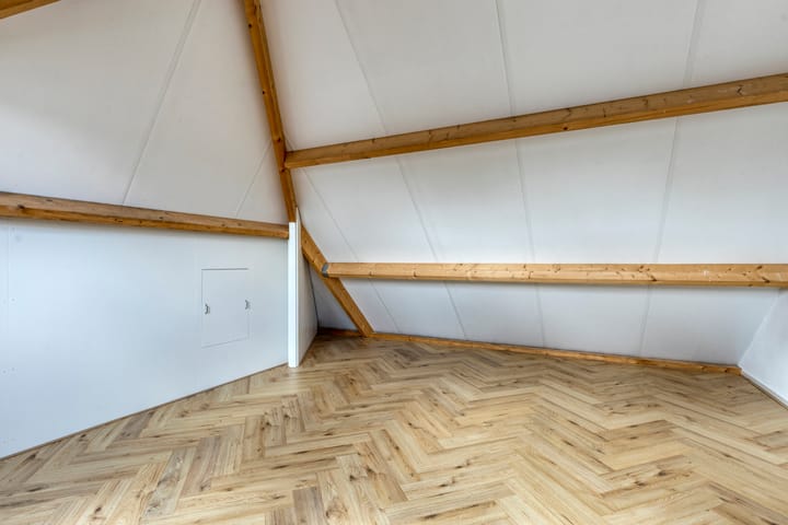 Foto 17 van Monsterstraat 8-B