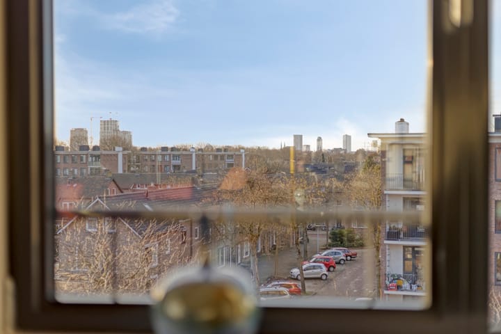 Foto 25 van Dirigentplein 141