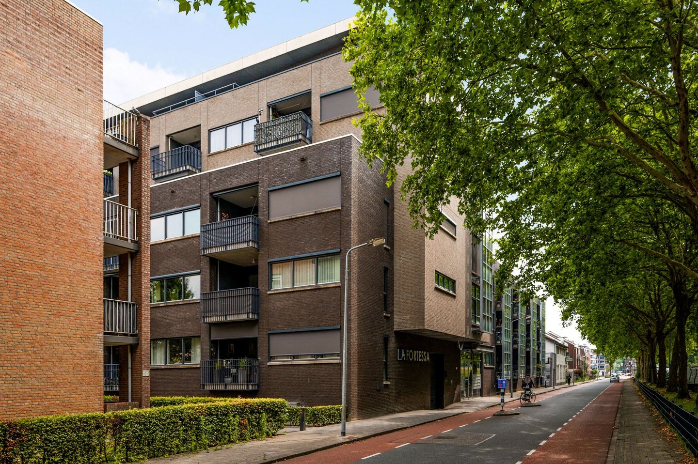 Foto 4 van Parallelweg 118