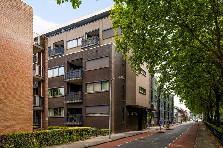 Foto 4 van Parallelweg 118