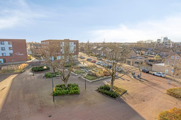 Foto 33 van Dirigentplein 141