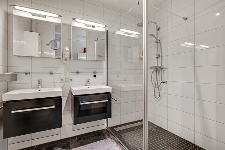 Foto 16 van Parallelweg 118