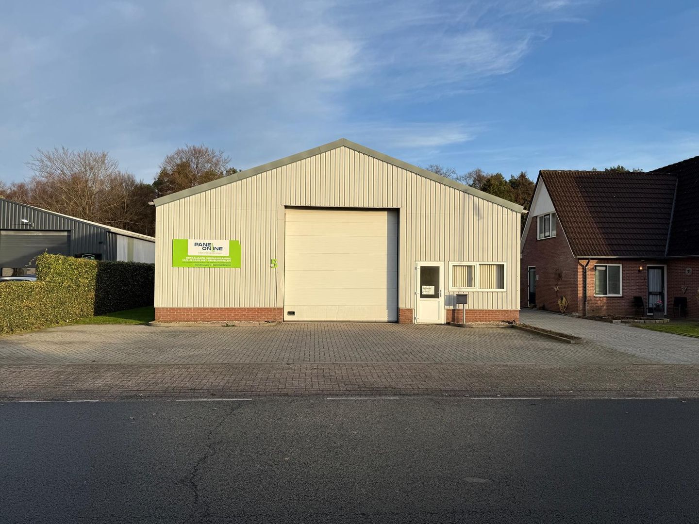 View photo 1 of Handelsweg 5