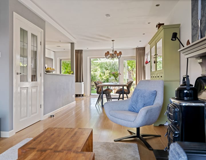 Foto 2 van Esdoornlaan 21