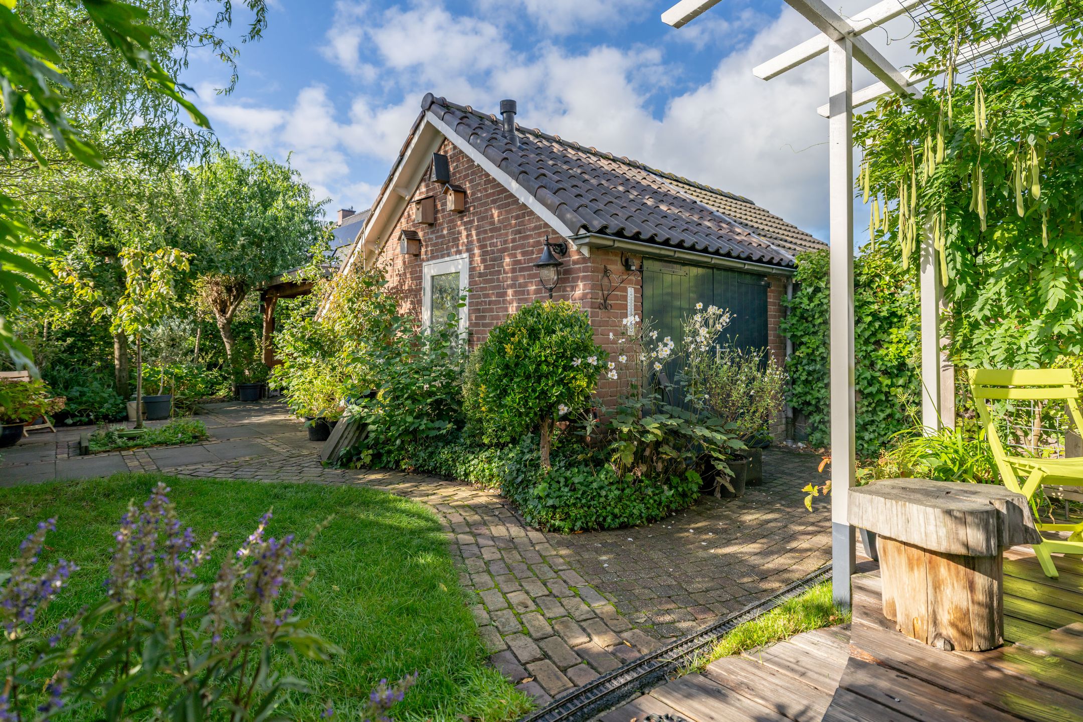 Photo 27 of Esdoornlaan 21