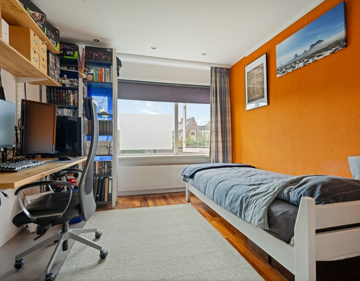 Foto 38 van Esdoornlaan 21