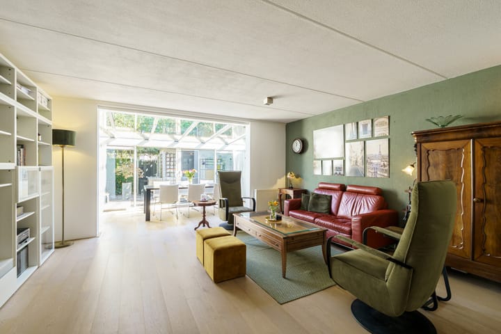 Photo 2 of Count Basiestraat 2