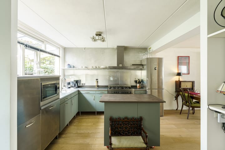 Photo 4 of Count Basiestraat 2