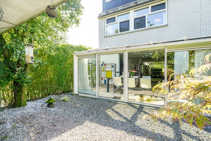 Foto 11 van Count Basiestraat 2