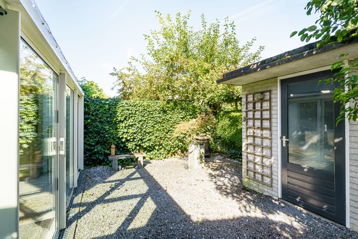 Foto 12 van Count Basiestraat 2