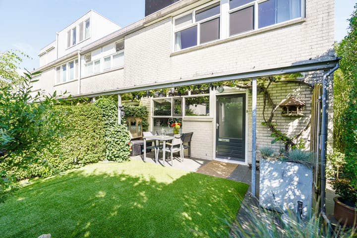 Foto 28 van Count Basiestraat 2