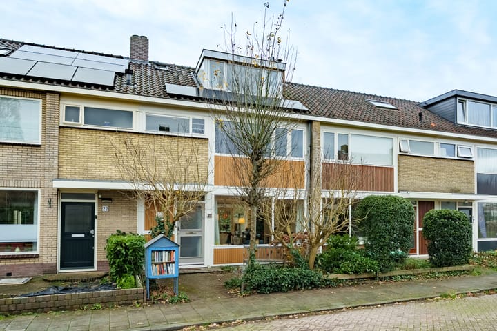 Koningin Emmastraat 20