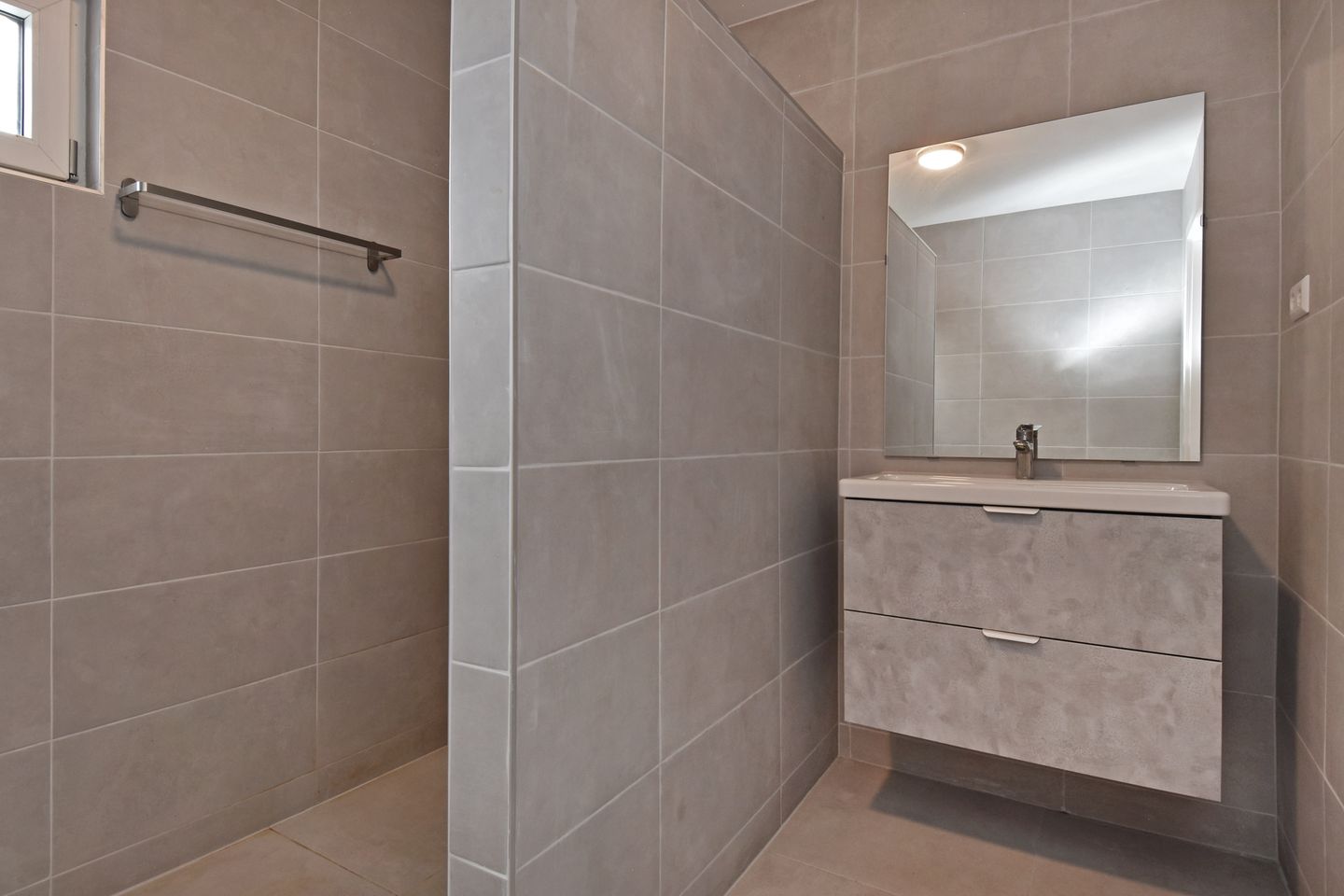 Foto 4 van Algengroen 8-D