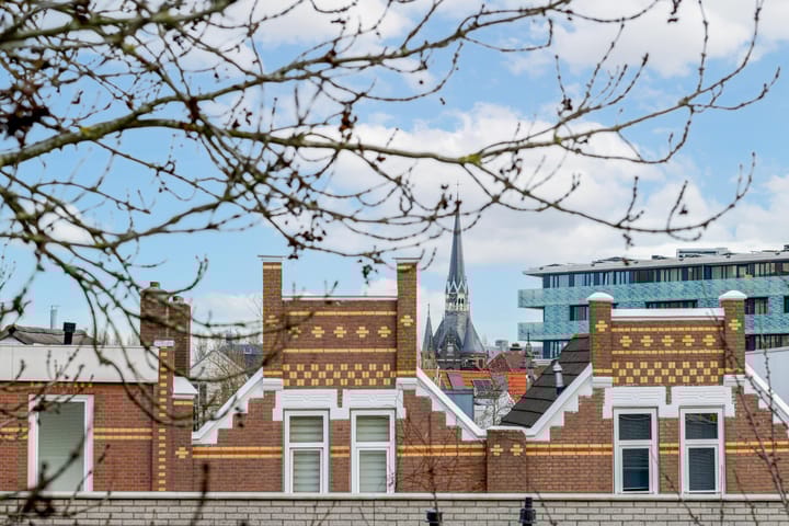 Photo 40 of Lisstraat 48-A