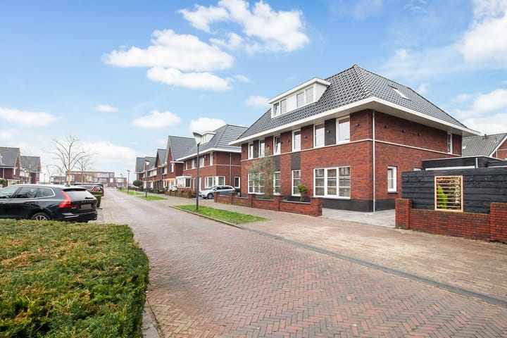 Photo 2 of Pinkewad 3