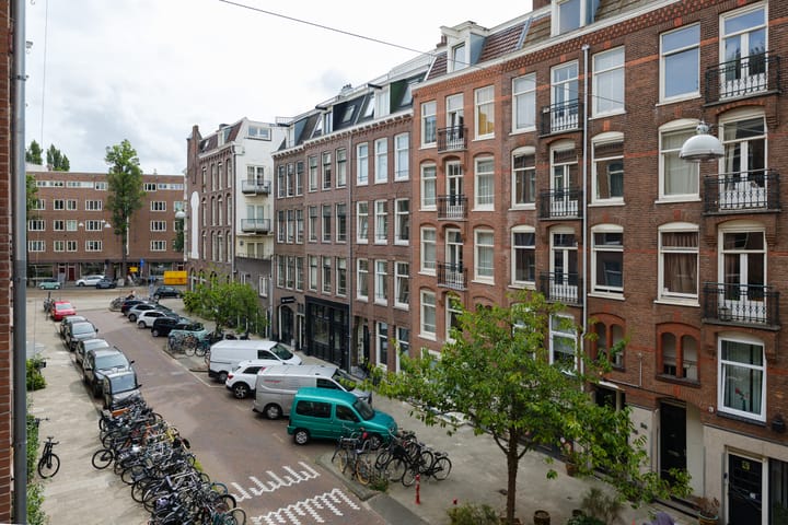 Photo 13 of Pieter Baststraat 17-2