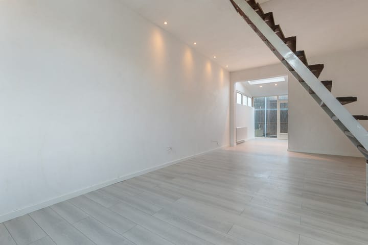 Photo 5 of Bloemstraat 3