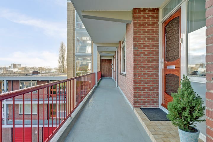 Foto 16 van Staringplantsoen 15-C