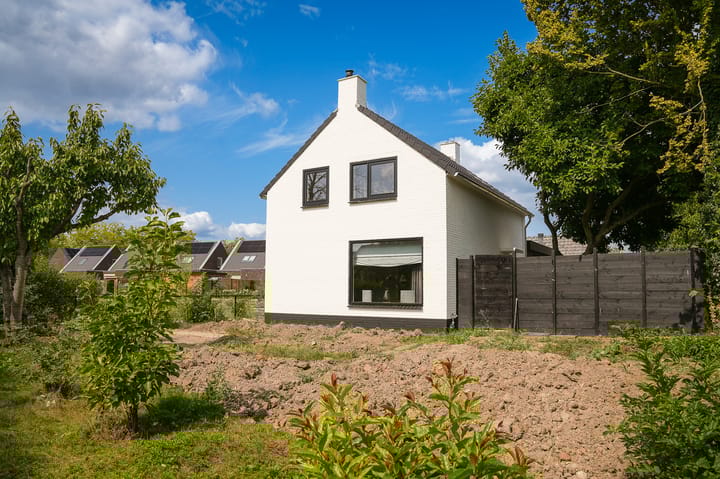 Foto 35 van Burgemeester van Suchtelenstraat 17