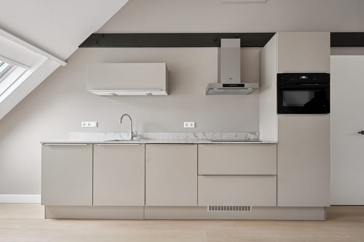 Photo 4 of Alexanderstraat 2-A