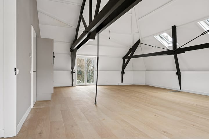 Photo 3 of Alexanderstraat 2-B