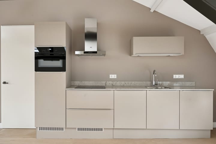 Photo 4 of Alexanderstraat 2-B