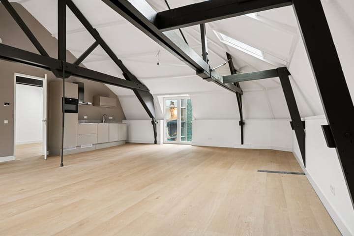 Photo 2 of Alexanderstraat 2-B